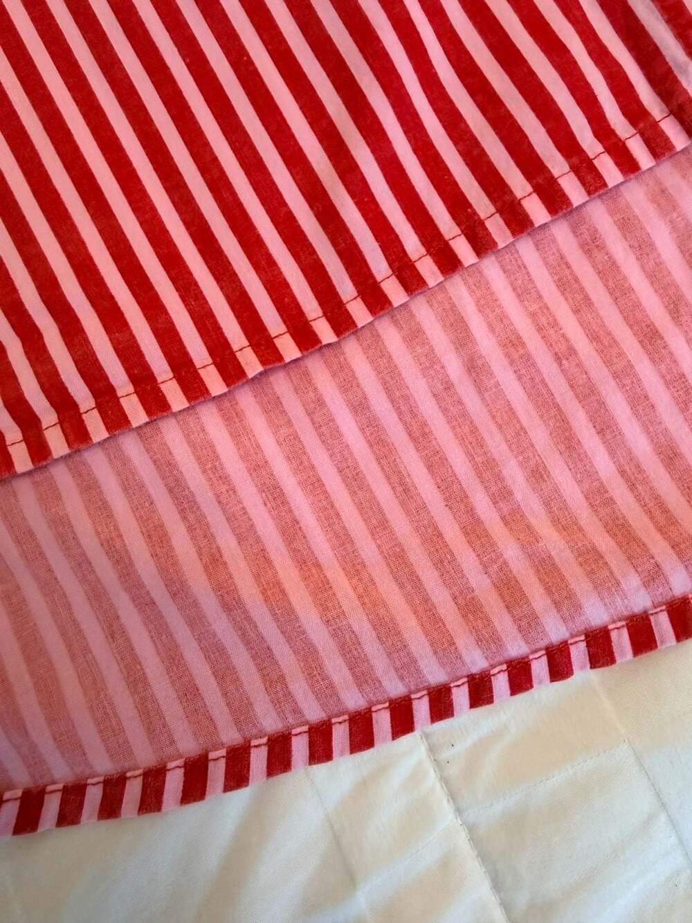 Nasty Gal Red & Pink Striped Button Down Shirt Size 8 - Picture 3 of 5
